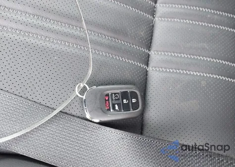 2026 Honda Hr-V Awd Ex-L from USA, damaged, VIN 3CZRZ2H75TM730833